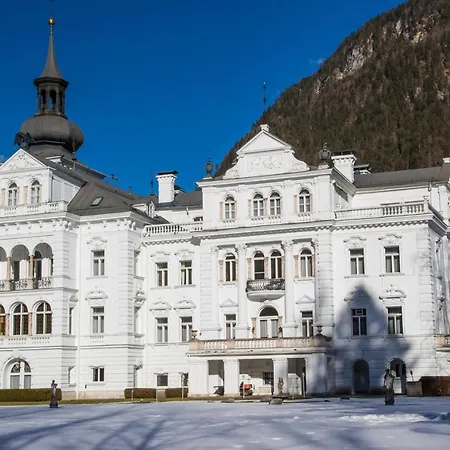 Schlosspark Grubhof - Mitterer Sankt Martin bei Lofer