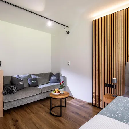 Schlosspark Grubhof - Mitterer 公寓 *