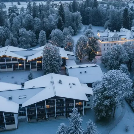 Schlosspark Grubhof - Mitterer Appartement Sankt Martin bei Lofer
